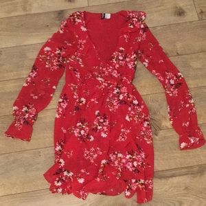 Red floral chiffon H&M dress size US 2